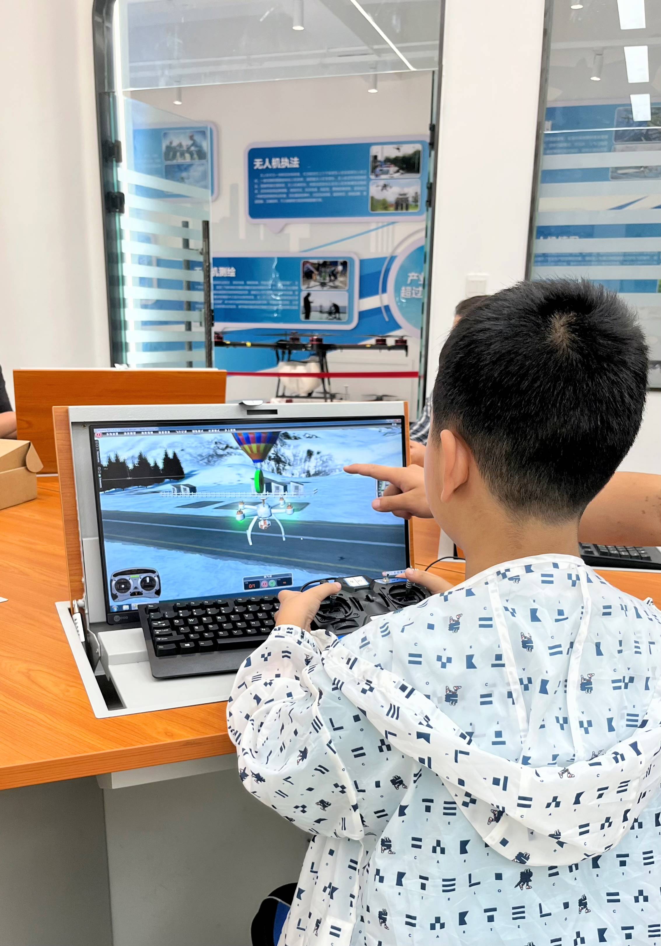 少兒無(wú)人機(jī)培訓(xùn)班