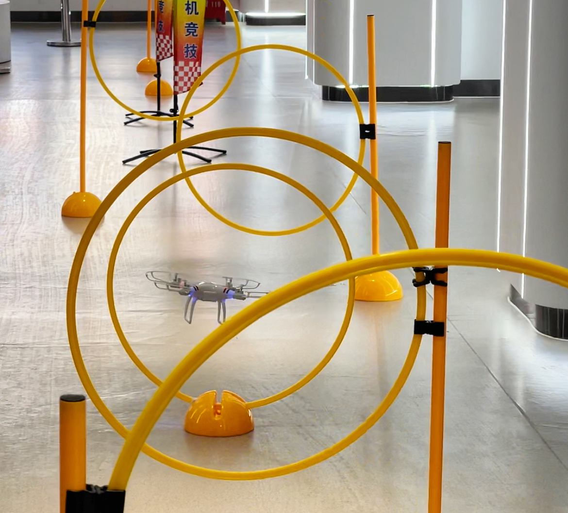 新疆保華潤天航空:青少年無人機學習班成教育熱點