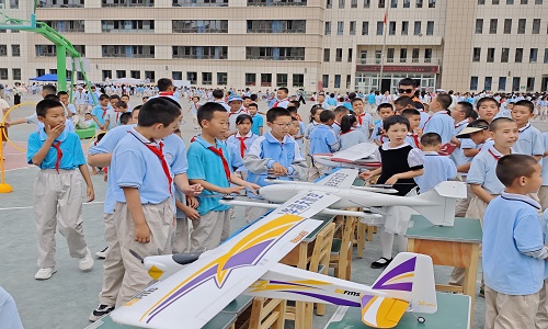 新疆無人機培訓保華潤天航空:少年必學!無人機培訓全解析,開啟科技夢想之旅